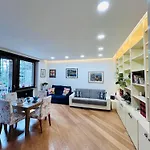 Martha Lisa House